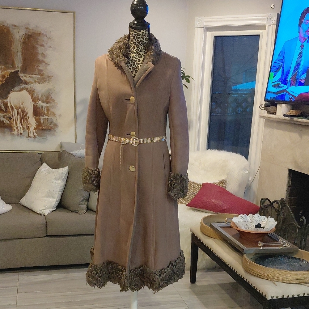 Elegant Suede Leather Brown Fur-Trimmed Women's Coat
